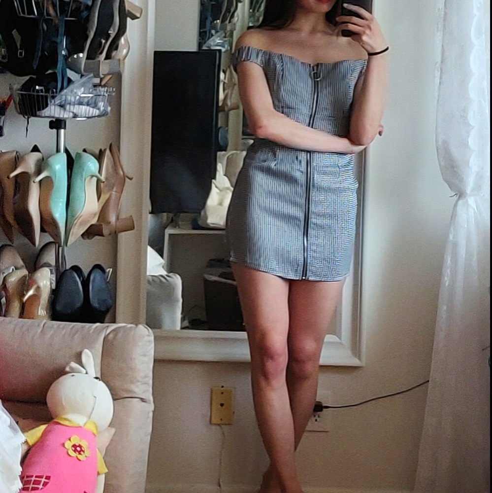 Off the shoulder Houndstooth Front Zip Minidress